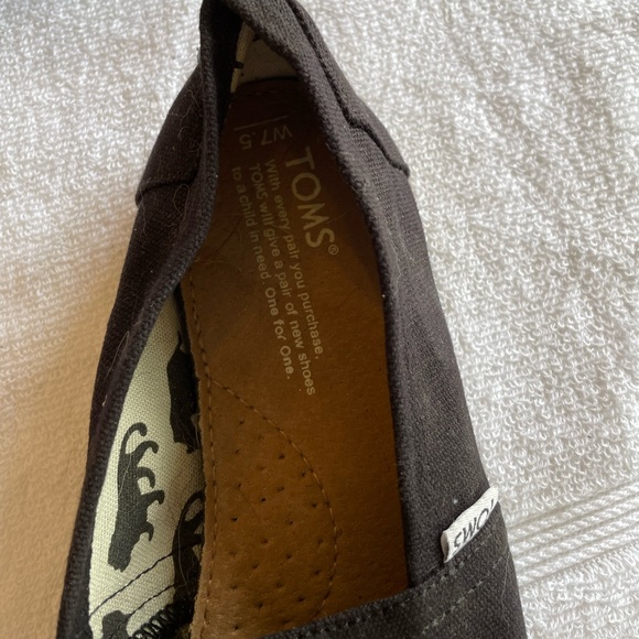 Tom slides - Picture 2 of 3